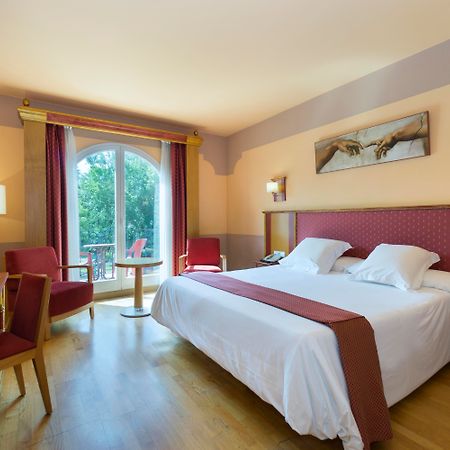 Hotel Fuente Las Piedras カブラ エクステリア 写真