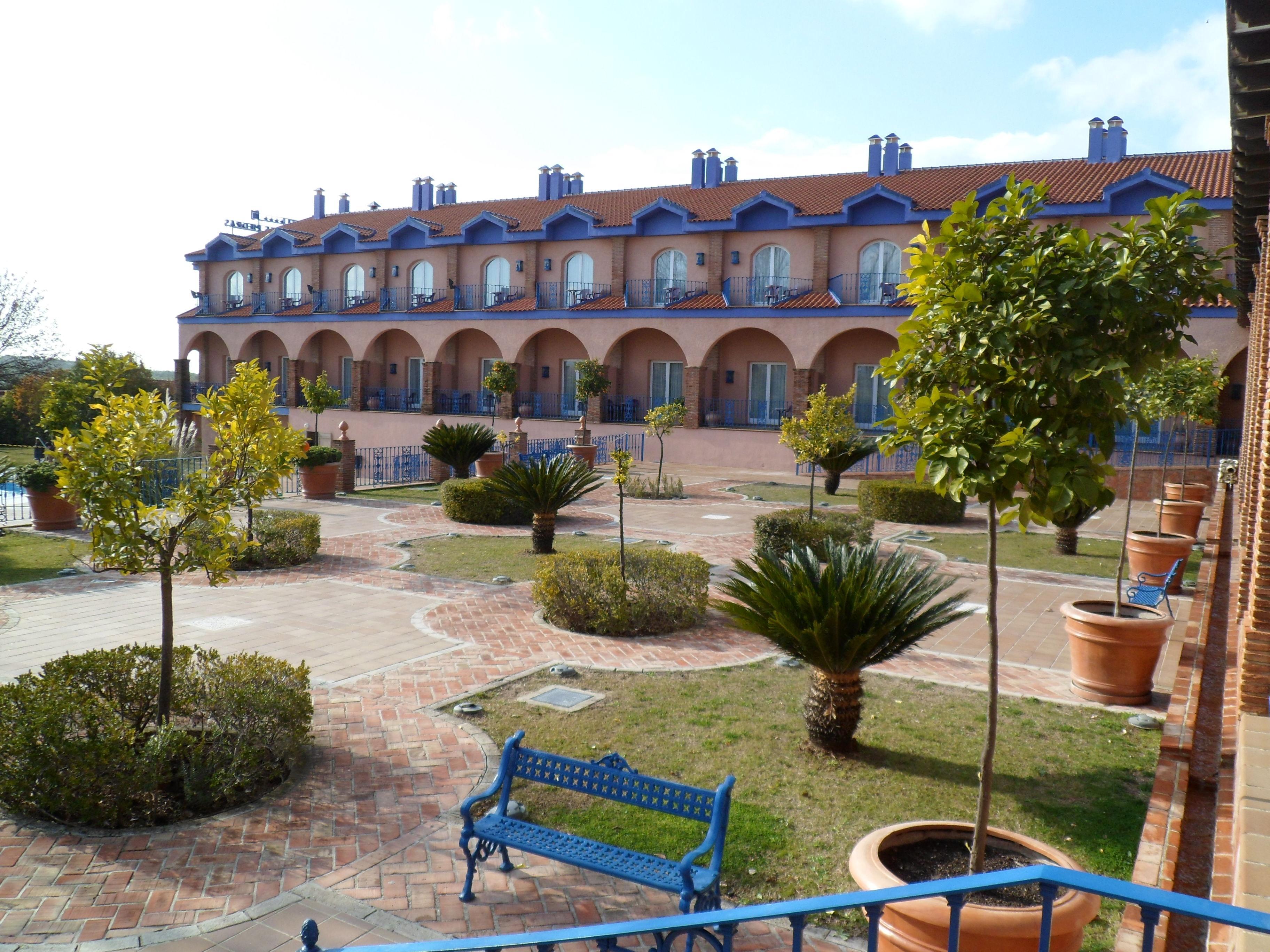 Hotel Fuente Las Piedras カブラ エクステリア 写真