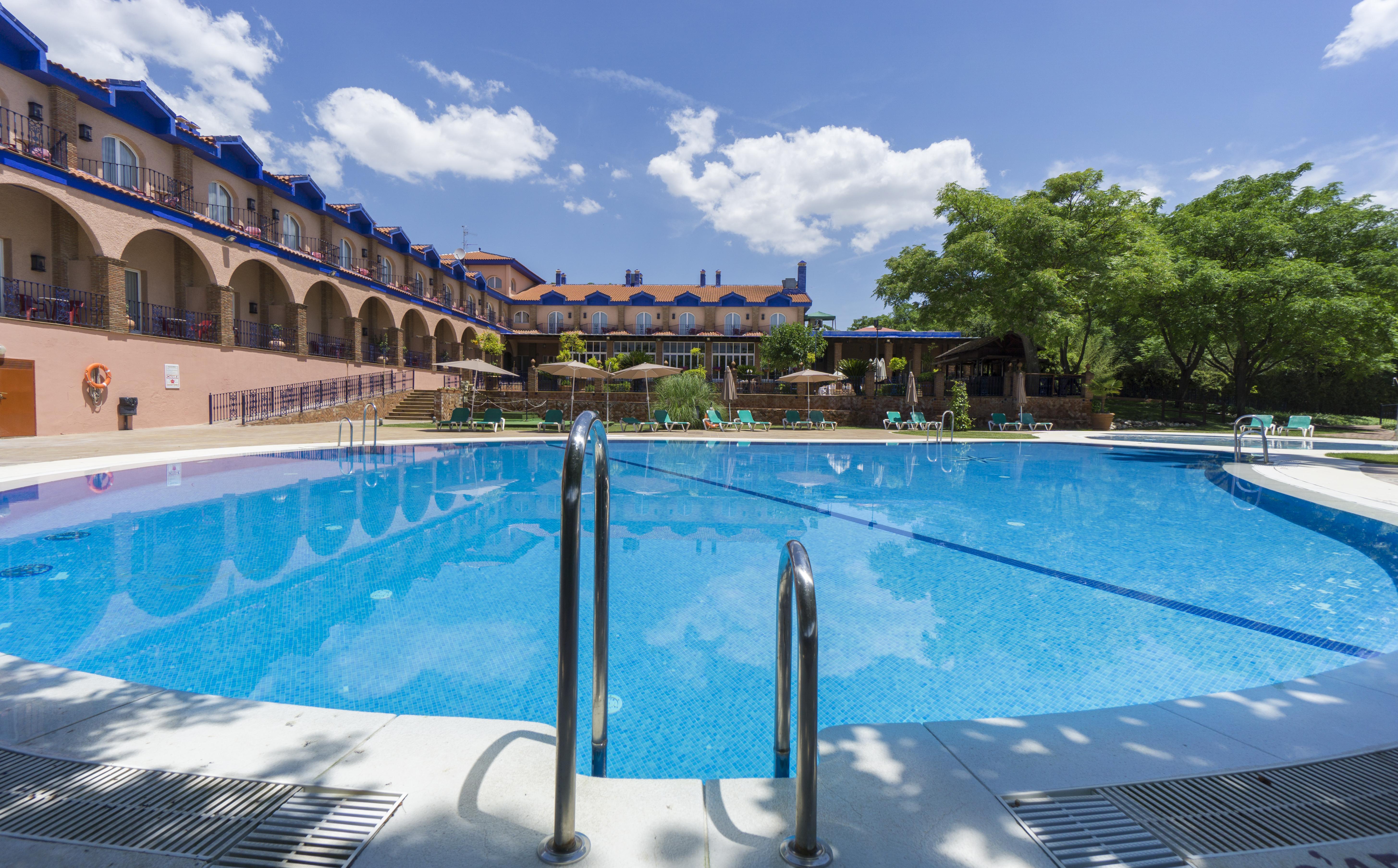 Hotel Fuente Las Piedras カブラ エクステリア 写真