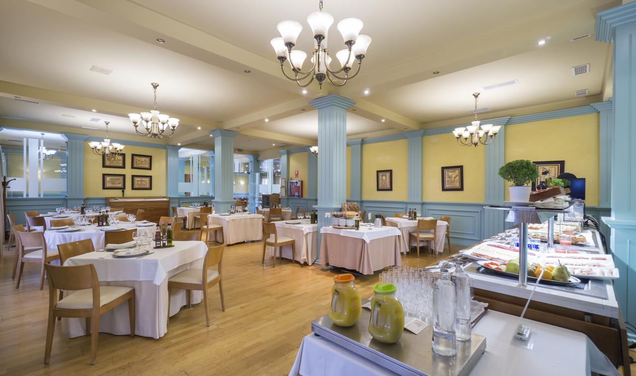 Hotel Fuente Las Piedras カブラ エクステリア 写真